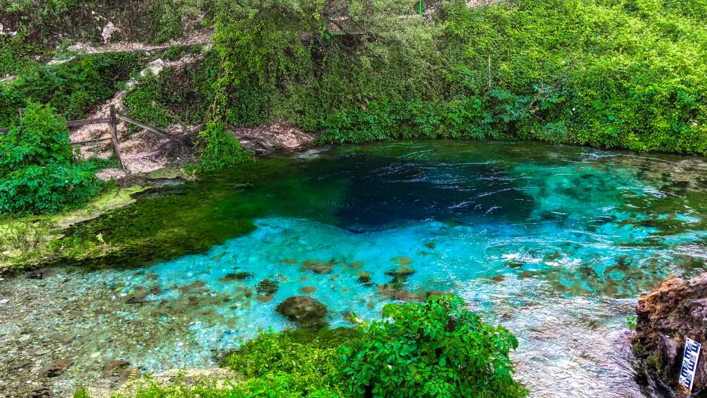 Blue Eye private tour